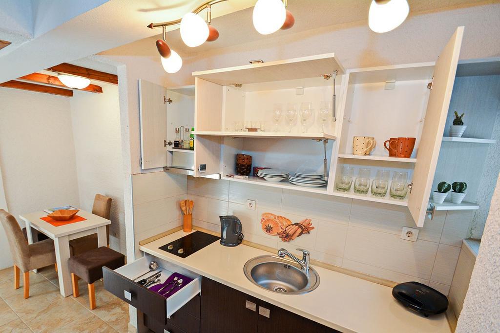 Hill Apartments Котор Экстерьер фото