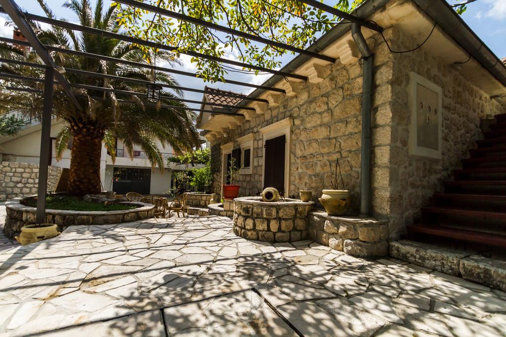Hill Apartments Котор Экстерьер фото
