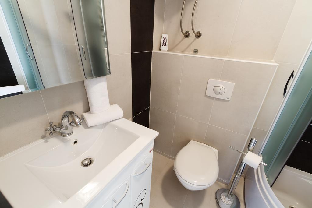 Hill Apartments Котор Экстерьер фото