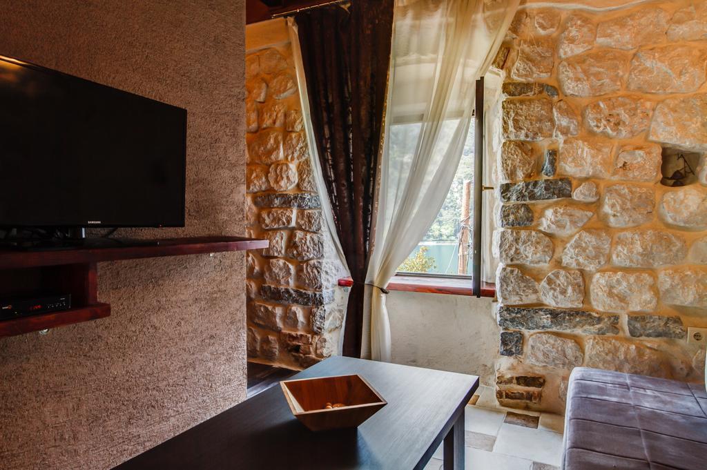Hill Apartments Котор Экстерьер фото