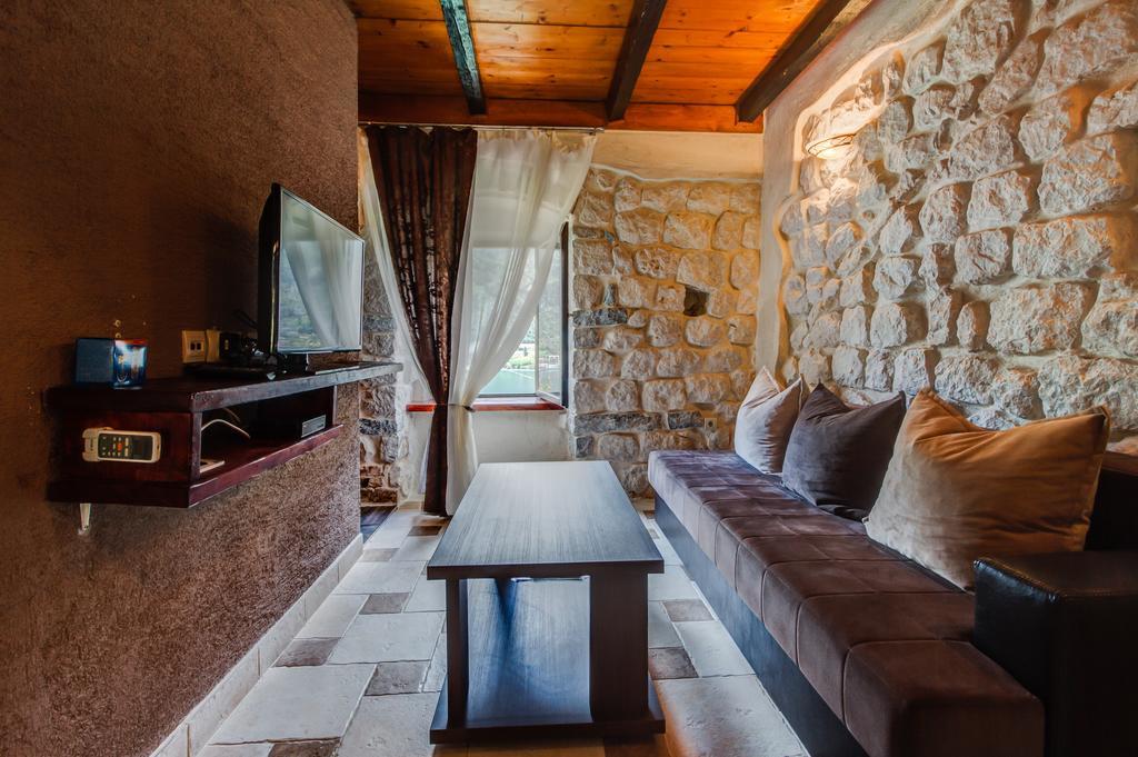 Hill Apartments Котор Экстерьер фото